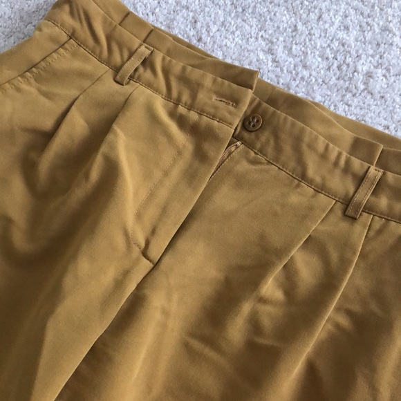 Paper bag cropped pants - Picture 2 of 3